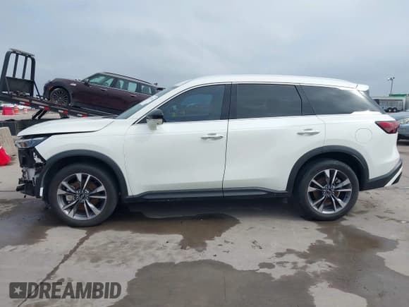 ✅ 2023 Infiniti QX60 Luxe • VIN: 5N1DL1FS0PC356315 • Lot: 42177668. Wystawiony na IAAI z przebiegiem 30 690 mil. Bezpłatny archiwum sprzedaży aukcyjnych z USA i szczegółowy raport historii pojazdu na DreamBid. Zdjęcie 15.