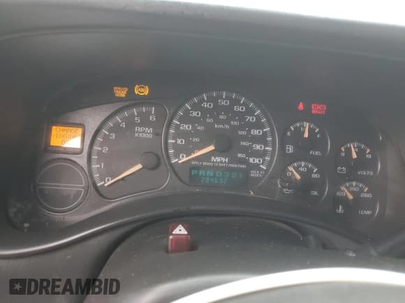 ✅ 2002 Chevrolet Suburban LS • VIN: 3GNEC16Z42G343960 • Lot: 88970245. Wystawiony na Copart z przebiegiem 284 632 mil. Bezpłatny archiwum sprzedaży aukcyjnych z USA i szczegółowy raport historii pojazdu na DreamBid. Zdjęcie 9.