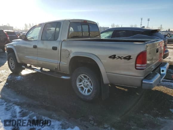 ✅ 2003 Dodge Dakota SLT • VIN: 1D7HG48N03S258538 • Lot: 88070715. Wystawiony na Copart z przebiegiem 137 616 mil. Bezpłatny archiwum sprzedaży aukcyjnych z USA i szczegółowy raport historii pojazdu na DreamBid. Zdjęcie 2.