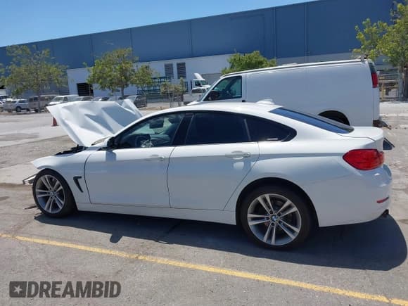✅ 2015 BMW 4 Series 428i • VIN: WBA4A9C57FGL86701 • Lot: 42831969. Listed on IAAI with 109,991 mi. Free auction sales archive from the USA and detailed vehicle history report at DreamBid. Image 15.