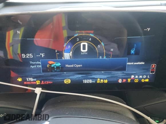 2025 Chevrolet Equinox FWD LT z VIN 3GNAXHEG0SL156380, wystawiony jako Copart lot #52613955 z przebiegiem 1 928 mil mil oraz Szkoda całkowita • Salvage title. Historia ofert i sprzedaży dostępna na DreamBid. Obrazek 9.