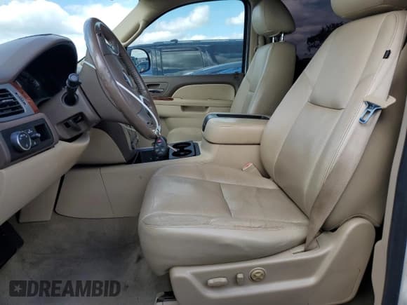 ✅ 2010 GMC Yukon SLT • VIN: 1GKUCCE09AR209211 • Lot: 67913785. Listed on Copart with 185,470 mi. Free auction sales archive from the USA and detailed vehicle history report at DreamBid. Image 7.