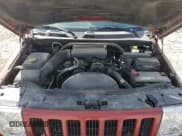 ✅ 2006 Jeep Commander • VIN: 1J8HH48K26C174368 • Lot: 52339875. Listed on Copart with 203,357 mi. Free auction sales archive from the USA and detailed vehicle history report at DreamBid. Image 12.