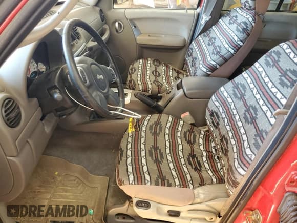 ✅ 2004 Jeep Liberty Limited • VIN: 1J4GL58K84W163923 • Лот: 71300305. Опубликован ранее на Copart с пробегом 225 106 миль. Бесплатный доступ к архиву аукционных продаж из США и подробный отчёт об истории автомобиля на DreamBid. Изображение 7.