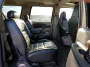 ✅ 2005 Ford Excursion Eddie Bauer • VIN: 1FMSU45P25EA74455 • Лот: 48485385. Опубликован ранее на Copart с пробегом 253 767 миль. Бесплатный доступ к архиву аукционных продаж из США и подробный отчёт об истории автомобиля на DreamBid. Изображение 11.