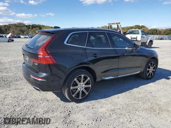 ✅ 2018 Volvo XC60 Inscription • VIN: YV4A22RL7J1025770 • Lot: 87261585. Listed on Copart with 111,625 mi. Free auction sales archive from the USA and detailed vehicle history report at DreamBid. Image 3.