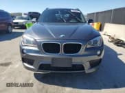 ✅ 2015 BMW X1 xDrive28i • VIN: WBAVL1C58FVY38246 • Lot: 90490475. Listed on Copart with 92,180 mi. Free auction sales archive from the USA and detailed vehicle history report at DreamBid. Image 5.