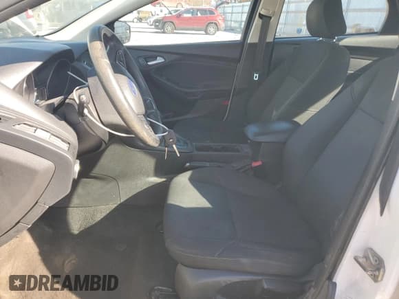 ✅ 2017 Ford Focus SE • VIN: 1FADP3F26HL309253 • Lot: 93029215. Listed on Copart with 157,495 mi. Free auction sales archive from the USA and detailed vehicle history report at DreamBid. Image 7.