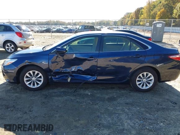 ✅ 2015 Toyota Camry LE • VIN: 4T4BF1FK8FR450584 • Лот: 43583837. Опубликован ранее на IAAI с пробегом 57 449 миль. Бесплатный доступ к архиву аукционных продаж из США и подробный отчёт об истории автомобиля на DreamBid. Изображение 18.
