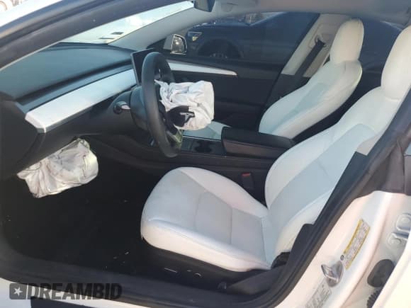 ✅ 2022 Tesla Model 3 • VIN: 5YJ3E1EA7NF122028 • Lot: 89657575. Wystawiony na Copart z przebiegiem 61 817 mil. Bezpłatny archiwum sprzedaży aukcyjnych z USA i szczegółowy raport historii pojazdu na DreamBid. Zdjęcie 7.