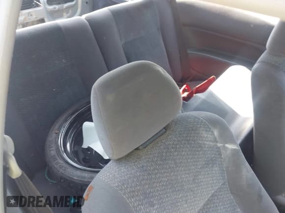 ✅ 2000 Honda Civic CX • VIN: 2HGEJ6429YH106165 • Lot: 42762131. Listed on IAAI with 158,587 mi. Free auction sales archive from the USA and detailed vehicle history report at DreamBid. Image 8.