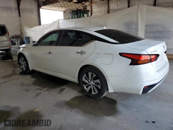 ✅ 2019 Nissan Altima S • VIN: 1N4BL4BV1KC252184 • Лот: 68163715. Опубликован ранее на Copart с пробегом 115 825 миль. Бесплатный доступ к архиву аукционных продаж из США и подробный отчёт об истории автомобиля на DreamBid. Изображение 2.
