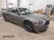 2012 Dodge Charger SXT z VIN 2C3CDXHG6CH149335, wystawiony jako IAAI lot #42137311 z przebiegiem 109 784 mil mil oraz . Historia ofert i sprzedaży dostępna na DreamBid. Obrazek 1.