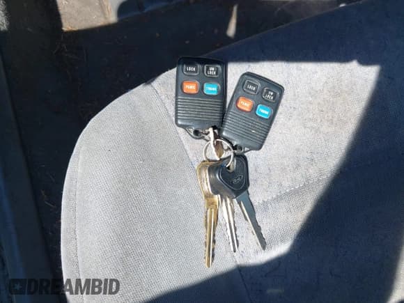 ✅ 1997 Ford Escort LX • VIN: 1FALP13P7VW208880 • Lot: 42867041. Listed on IAAI with 149,495 mi. Free auction sales archive from the USA and detailed vehicle history report at DreamBid. Image 11.