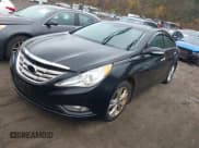 ✅ 2013 Hyundai Sonata SE • VIN: 5NPEC4AC1DH609278 • Лот: 43578215. Опубликован ранее на IAAI с пробегом 172 813 миль. Бесплатный доступ к архиву аукционных продаж из США и подробный отчёт об истории автомобиля на DreamBid. Изображение 2.