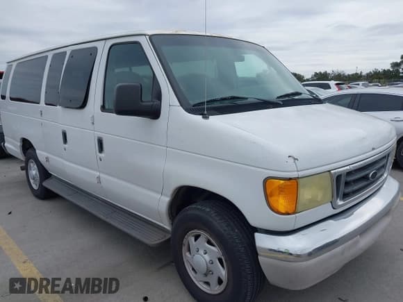 ✅ 2004 Ford Econoline Passenger XL • VIN: 1FBSS31L74HA31495 • Lot: 41442985. Listed on IAAI with 522,027 mi. Free auction sales archive from the USA and detailed vehicle history report at DreamBid. Image 1.