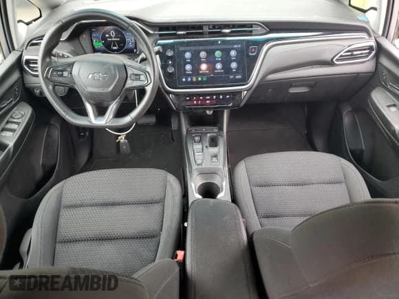 ✅ 2022 Chevrolet Bolt EV 1LT • VIN: 1G1FW6S03N4127908 • Lot: 54623695. Wystawiony na Copart z przebiegiem 63 638 mil. Bezpłatny archiwum sprzedaży aukcyjnych z USA i szczegółowy raport historii pojazdu na DreamBid. Zdjęcie 8.