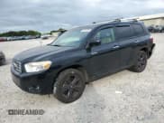 ✅ 2010 Toyota Highlander Limited • VIN: 5TDDK3EH7AS023785 • Лот: 67514105. Опубликован ранее на Copart с пробегом 207 472 миль. Бесплатный доступ к архиву аукционных продаж из США и подробный отчёт об истории автомобиля на DreamBid. Изображение 1.