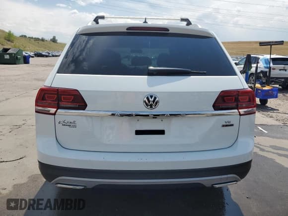 ✅ 2018 Volkswagen Atlas S • VIN: 1V2GR2CA6JC518374 • Lot: 65038075. Wystawiony na Copart z przebiegiem 73 691 mil. Bezpłatny archiwum sprzedaży aukcyjnych z USA i szczegółowy raport historii pojazdu na DreamBid. Zdjęcie 6.
