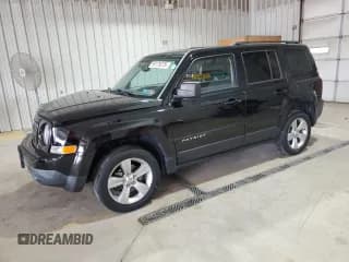 ✅ 2016 Jeep Patriot High Altitude • VIN: 1C4NJRFB5GD596466 • Lot: 69175275. Wystawiony na Copart z przebiegiem 71 936 mil. Bezpłatny archiwum sprzedaży aukcyjnych z USA i szczegółowy raport historii pojazdu na DreamBid. Zdjęcie 1.