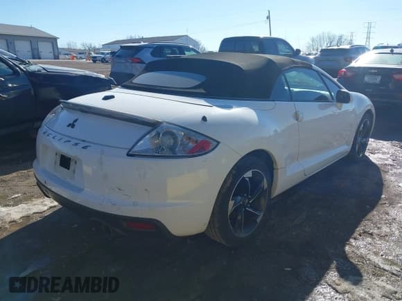 ✅ 2012 Mitsubishi Eclipse GS Sport • VIN: 4A37L2EF9CE002834 • Lot: 41448349. Wystawiony na IAAI z przebiegiem 182 023 mil. Bezpłatny archiwum sprzedaży aukcyjnych z USA i szczegółowy raport historii pojazdu na DreamBid. Zdjęcie 4.