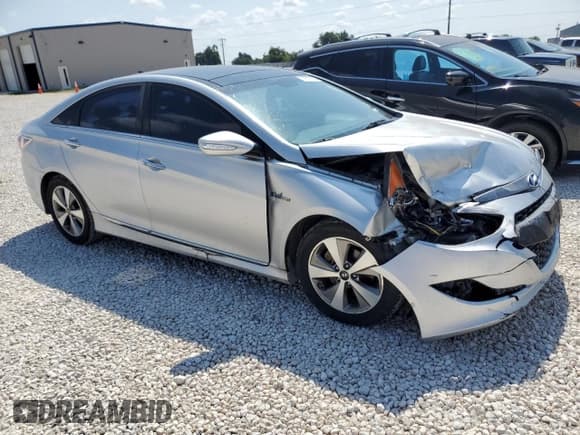 ✅ 2012 Hyundai Sonata Hybrid • VIN: KMHEC4A42CA023229 • Lot: 71619134. Listed on Copart with 149,370 mi. Free auction sales archive from the USA and detailed vehicle history report at DreamBid. Image 4.