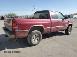 1996 Dodge 1500 с VIN 3B7HF13YXTG123975, выставлен на аукционе Copart как лот 73549874 с пробегом 225 056 миль миль и Списание • Salvage title. История ставок и продаж доступна на DreamBid. Изображение 3.