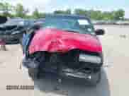 2001 Chevrolet S-10 LS z VIN 1GCCS19W11K141704, wystawiony jako IAAI lot #42601711 z przebiegiem 174 035 mil mil oraz . Historia ofert i sprzedaży dostępna na DreamBid. Obrazek 11.