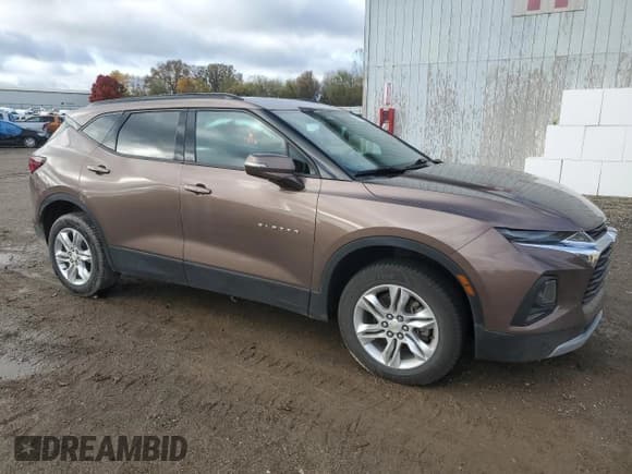 ✅ 2020 Chevrolet Blazer LT • VIN: 3GNKBCRS6LS557816 • Lot: 82681225. Listed on Copart with 68,632 mi. Free auction sales archive from the USA and detailed vehicle history report at DreamBid. Image 4.