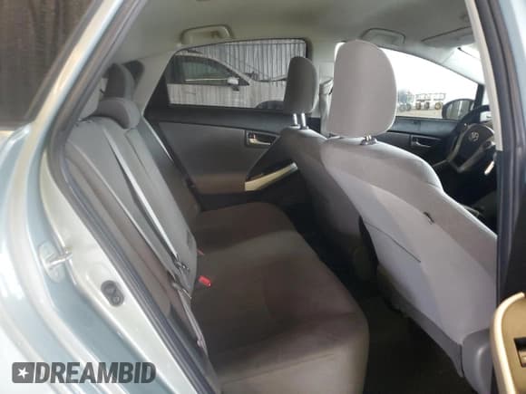 ✅ 2014 Toyota Prius • VIN: JTDKN3DP5E3051020 • Лот: 82466845. Опубликован ранее на Copart с пробегом 124 337 миль. Бесплатный доступ к архиву аукционных продаж из США и подробный отчёт об истории автомобиля на DreamBid. Изображение 10.