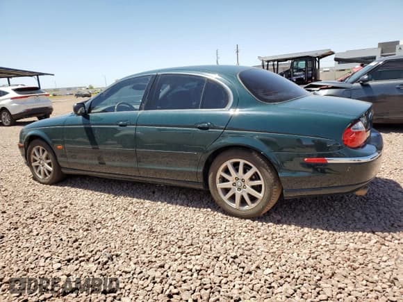 ✅ 2000 Jaguar S-Type V8 • VIN: SAJDA01D2YGL73139 • Lot: 52028484. Wystawiony na Copart z przebiegiem 91 710 mil. Bezpłatny archiwum sprzedaży aukcyjnych z USA i szczegółowy raport historii pojazdu na DreamBid. Zdjęcie 2.
