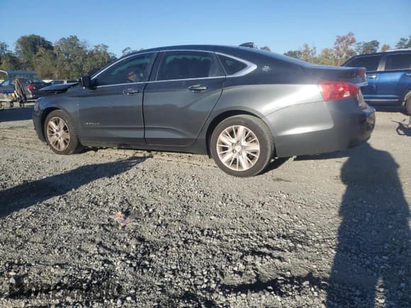 ✅ 2015 Chevrolet Impala LS • VIN: 2G11Z5SL0F9242633 • Lot: 86814685. Listed on Copart with 127,197 mi. Free auction sales archive from the USA and detailed vehicle history report at DreamBid. Image 2.
