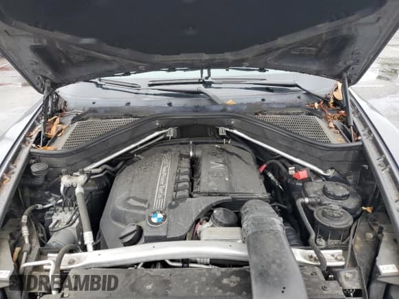 ✅ 2011 BMW X5 35i • VIN: 5UXZV4C58BL741858 • Lot: 82000175. Wystawiony na Copart z przebiegiem 170 493 mil. Bezpłatny archiwum sprzedaży aukcyjnych z USA i szczegółowy raport historii pojazdu na DreamBid. Zdjęcie 12.