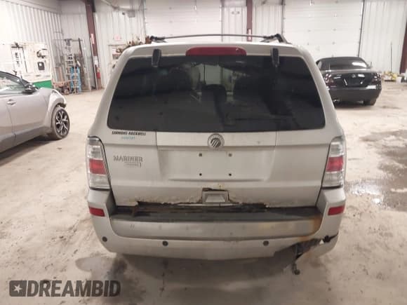 ✅ 2010 Mercury Mariner Premier • VIN: 4M2CN8H75AKJ19578 • Lot: 43813712. Listed on IAAI with 145,067 mi. Free auction sales archive from the USA and detailed vehicle history report at DreamBid. Image 16.