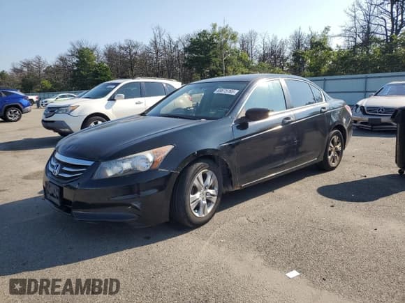 ✅ 2012 Honda Accord SE • VIN: 1HGCP2F66CA064642 • Лот: 68675765. Опубликован ранее на Copart с пробегом 135 076 миль. Бесплатный доступ к архиву аукционных продаж из США и подробный отчёт об истории автомобиля на DreamBid. Изображение 1.