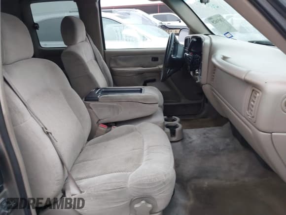 ✅ 2001 Chevrolet Silverado 1500 LT • VIN: 2GCEC19T411195686 • Лот: 43851629. Опубликован ранее на IAAI с пробегом 232 011 миль. Бесплатный доступ к архиву аукционных продаж из США и подробный отчёт об истории автомобиля на DreamBid. Изображение 5.