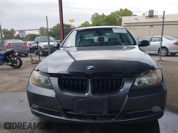 ✅ 2008 BMW 3 Series 328i • VIN: WBAVC53568FZ82916 • Lot: 43433383. Listed on IAAI with 158,770 mi. Free auction sales archive from the USA and detailed vehicle history report at DreamBid. Image 12.