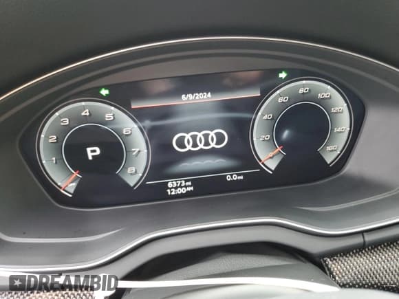✅ 2024 Audi SQ5 Prestige • VIN: WA1C4AFY9R2044000 • Лот: 65783364. Опубликован ранее на Copart с пробегом 6 373 миль. Бесплатный доступ к архиву аукционных продаж из США и подробный отчёт об истории автомобиля на DreamBid. Изображение 9.