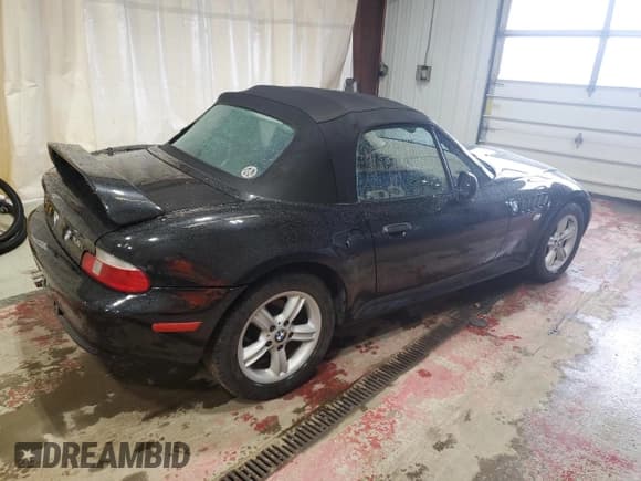 ✅ 2001 BMW Z3 2.5 • VIN: WBACN33421LK46222 • Lot: 55395215. Wystawiony na Copart z przebiegiem 148 123 mil. Bezpłatny archiwum sprzedaży aukcyjnych z USA i szczegółowy raport historii pojazdu na DreamBid. Zdjęcie 3.