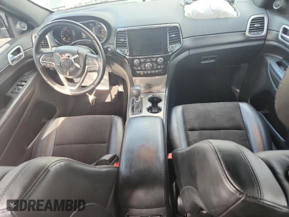 ✅ 2021 Jeep Grand Cherokee Laredo E • VIN: 1C4RJFAG8MC797086 • Lot: 69926605. Listed on Copart with 33,853 mi. Free auction sales archive from the USA and detailed vehicle history report at DreamBid. Image 8.