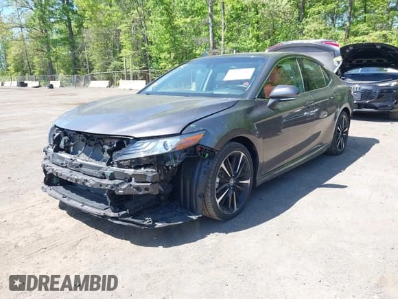 ✅ 2018 Toyota Camry XSE • VIN: 4T1BZ1HK0JU002525 • Lot: 42135683. Listed on IAAI with 20,289 mi. Free auction sales archive from the USA and detailed vehicle history report at DreamBid. Image 2.