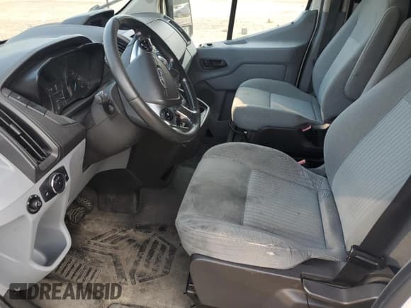 ✅ 2016 Ford Transit • VIN: 1FTYR3XV8GKA42975 • Lot: 59125755. Wystawiony na Copart z przebiegiem Nie podano. Bezpłatny archiwum sprzedaży aukcyjnych z USA i szczegółowy raport historii pojazdu na DreamBid. Zdjęcie 7.