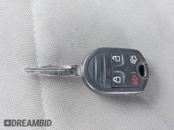 ✅ 2008 Ford F-150 XL • VIN: 1FTRW12W48FB86230 • Lot: 43800817. Wystawiony na IAAI z przebiegiem 267 143 mil. Bezpłatny archiwum sprzedaży aukcyjnych z USA i szczegółowy raport historii pojazdu na DreamBid. Zdjęcie 11.