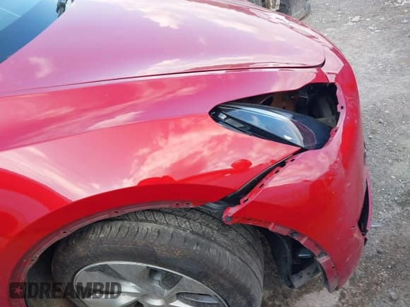 ✅ 2023 Tesla Model Y Long Range • VIN: 7SAYGDEE7PF673151 • Lot: 43123506. Wystawiony na IAAI z przebiegiem 39 845 mil. Bezpłatny archiwum sprzedaży aukcyjnych z USA i szczegółowy raport historii pojazdu na DreamBid. Zdjęcie 20.