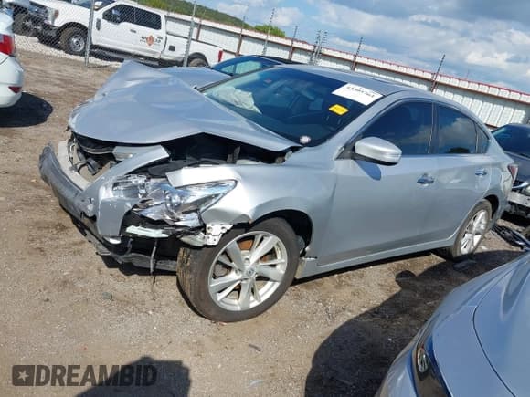 ✅ 2014 Nissan Altima S • VIN: 1N4AL3AP3EN230141 • Лот: 43305764. Опубликован ранее на IAAI с пробегом 139 155 миль. Бесплатный доступ к архиву аукционных продаж из США и подробный отчёт об истории автомобиля на DreamBid. Изображение 2.