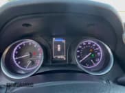 ✅ 2019 Toyota Camry SE • VIN: 4T1B11HK6KU805610 • Лот: 95578565. Опубликован ранее на Copart с пробегом 58 732 миль. Бесплатный доступ к архиву аукционных продаж из США и подробный отчёт об истории автомобиля на DreamBid. Изображение 11.