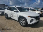 ✅ 2023 Hyundai Tucson SEL • VIN: 5NMJB3AE8PH196791 • Lot: 68501633. Wystawiony na Copart z przebiegiem 18 075 mil. Bezpłatny archiwum sprzedaży aukcyjnych z USA i szczegółowy raport historii pojazdu na DreamBid. Zdjęcie 4.