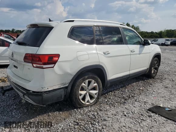 ✅ 2018 Volkswagen Atlas SEL • VIN: 1V2ER2CA4JC515609 • Лот: 66895095. Опубликован ранее на Copart с пробегом 107 347 миль. Бесплатный доступ к архиву аукционных продаж из США и подробный отчёт об истории автомобиля на DreamBid. Изображение 3.