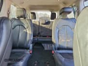 ✅ 2017 Chrysler Pacifica Touring L • VIN: 2C4RC1BG4HR550656 • Lot: 93261425. Listed on Copart with 155,764 mi. Free auction sales archive from the USA and detailed vehicle history report at DreamBid. Image 10.