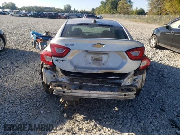 ✅ 2019 Chevrolet Cruze LS • VIN: 1G1BC5SM9K7150043 • Лот: 60974902. Опубликован ранее на Copart с пробегом 81 561 миль. Бесплатный доступ к архиву аукционных продаж из США и подробный отчёт об истории автомобиля на DreamBid. Изображение 9.